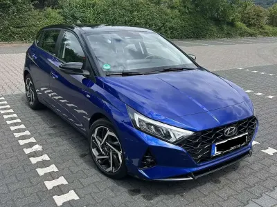 Gebraucht Hyundai i20 Intro Edition 101 PS (74 kW) 2021 Blau Kleinwagen