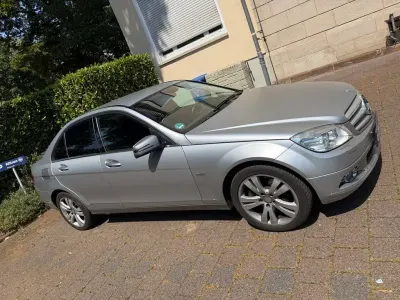 Gebraucht Mercedes C200 Avantgarde 184 PS (135 kW) 2009 Grau Limousine