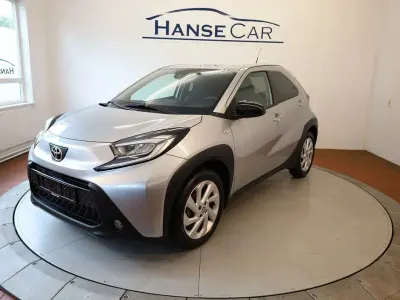 Gebraucht Toyota Aygo X 72 PS (52 kW) 2023 Silber SUV