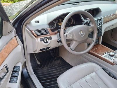 Mercedes E300