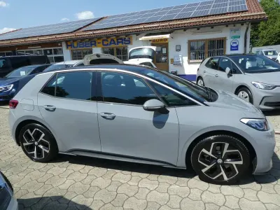 Gebraucht VW ID.3 Pro 150 kW (204 PS) 2024 Grau Kleinwagen