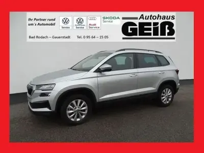 Gebraucht Skoda Karoq Selection 116 PS (85 kW) 2024 Brilliant silber metallic SUV