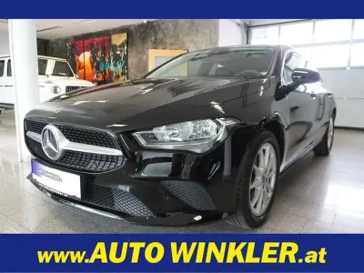 Gebraucht Mercedes CLA180 Shooting Brake 136 PS (100 kW) 2023 Schwarz Kombi