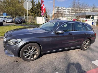 Gebraucht Mercedes C220 Avantgarde 170 PS (125 kW) 2015 Grau Kombi