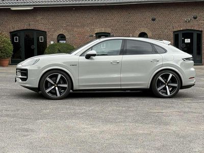 Gebraucht Porsche Cayenne E-Hybrid Coupe 470 PS (345 kW) 2023 Kreide Coupé
