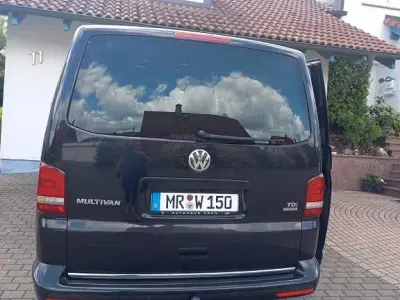 Gebraucht VW Multivan 140 PS (102 kW) 2015 Schwarz Van / Kleinbus