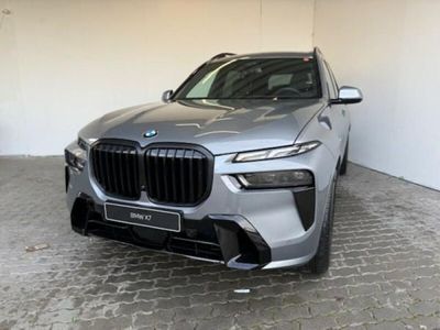 Grau (skyscraper grau metallic) Neu 2026 BMW X7 Comfort Edition SUV | 126.280 €