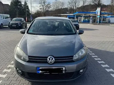 Gebraucht VW Golf VI Trendline 105 PS (77 kW) 2011 Grau Kleinwagen