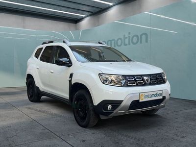 Weiß Gebraucht 2021 Dacia Duster Celebration SUV | 16.944 € (Etwas zu teuer)