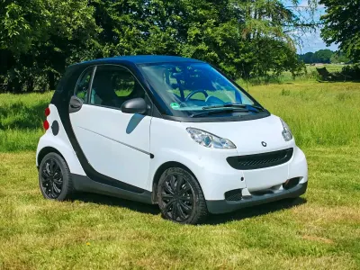 Gebraucht Smart ForTwo Coupé 61 PS (44 kW) 2010 Weiß Coupé