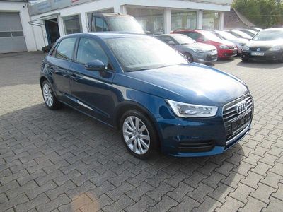 Begagnad Audi A1 Sportback Basis 95 HK (69 kW) 2017 Blå Halvkombi