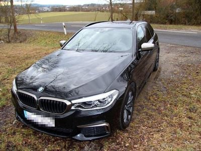 BMW M550