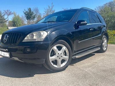 Second-hand Mercedes ML320 AMG 224 CP (164 kW) 2006 Negru SUV