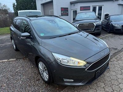 Gebraucht Ford Focus Business Edition 125 PS (91 kW) 2017 Grau Limousine