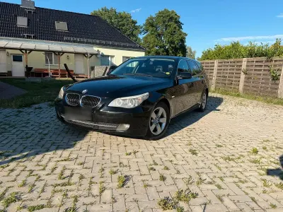 Gebraucht BMW 523 190 PS (139 kW) 2007 Schwarz Kombi