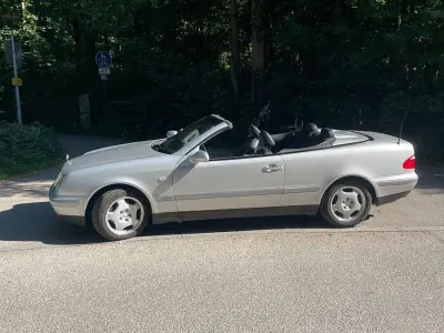 Gebraucht Mercedes CLK320 Elegance 218 PS (160 kW) 1999 Silber Cabrio