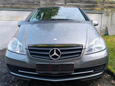 Gebraucht Mercedes A160 95 PS (69 kW) 2011 Grau Limousine