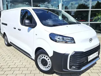 Ny Toyota Proace 100 kW (136 HK) 2026 Vit Minibuss