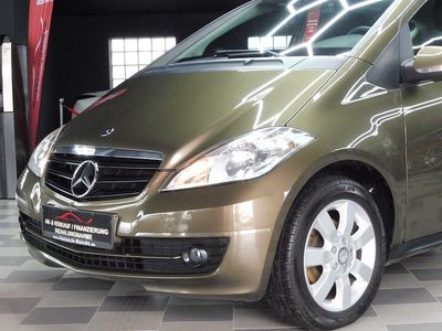 Gebraucht Mercedes A150 199 PS (146 kW) 2009 Braun Kleinwagen