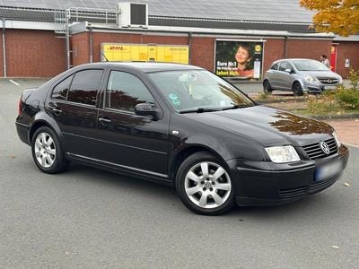 Schwarz Gebraucht 2002 VW Bora Limousine | 2.999 € (Teuer)