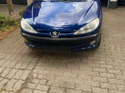 Gebraucht Peugeot 206 75 PS (55 kW) 2000 Blau Kleinwagen