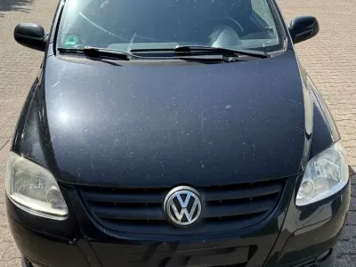 Gebraucht VW Fox Style 54 PS (39 kW) 2011 Schwarz Kleinwagen