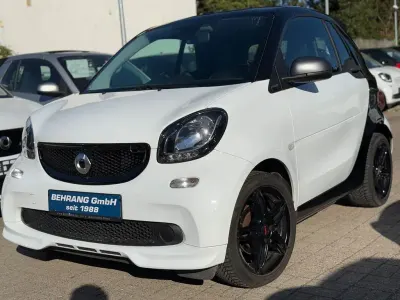 Begagnad Smart ForTwo Cabrio Brabus 90 HK (66 kW) 2019 Vit Cab
