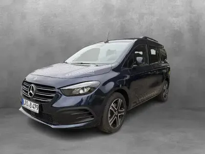 Gebraucht Mercedes T180 Progressive 116 PS (85 kW) 2026 Cavansitblau metallic Van / Kleinbus