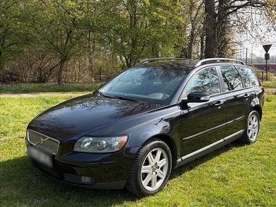 Second-hand Volvo V50 Momentum 145 CP (106 kW) 2006 Negru Break
