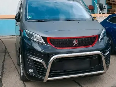 Gebraucht Peugeot Traveller Allure 150 PS (110 kW) 2018 Schwarz Van / Kleinbus