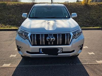 Gebraucht Toyota Land Cruiser Executive 204 PS (150 kW) 2022 Silber SUV
