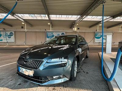 Gebraucht Skoda Superb Ambition 150 PS (110 kW) 2018 Grau Kombi