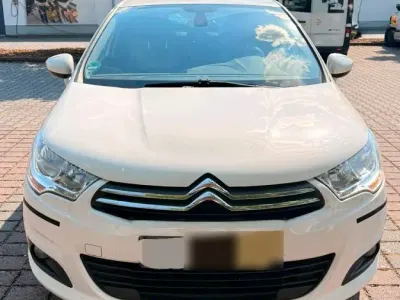 Gebraucht Citroën C4 111 PS (81 kW) 2012 Weiß Limousine
