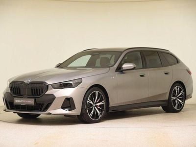Gebraucht BMW 540 M Sport 286 PS (210 kW) 2025 Grau Kombi