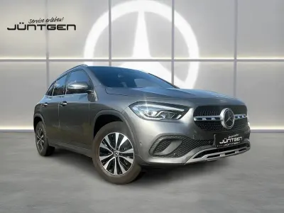 Gebraucht Mercedes GLA200 Business 150 PS (110 kW) 2022 Grau SUV