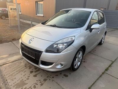 Gebraucht Renault Scénic III Dynamique 140 PS (102 kW) 2010 Silber Van / Kleinbus
