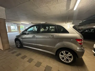 Gebraucht Mercedes B200 140 PS (102 kW) 2007 Grau Van / Kleinbus