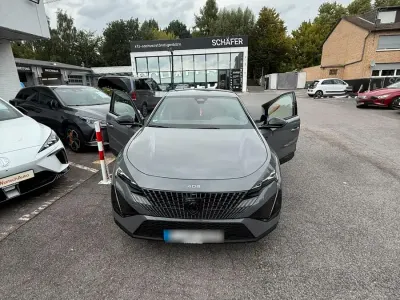 Gebraucht Peugeot 408 GT GTi 131 PS (96 kW) 2025 Grau Limousine