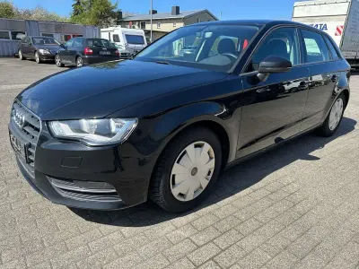 Gebraucht Audi A3 Attraction 184 PS (135 kW) 2015 Brillantschwarz Limousine