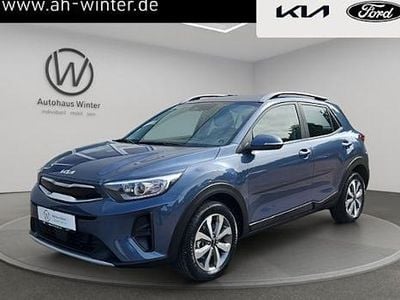 Blau Gebraucht 2024 Kia Stonic Vision SUV | 19.389 € (Guter Preis)