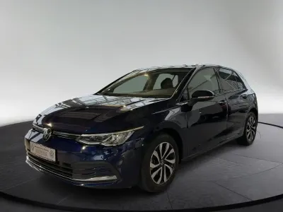 Gebraucht VW Golf VIII Active 131 PS (96 kW) 2023 Blau Limousine