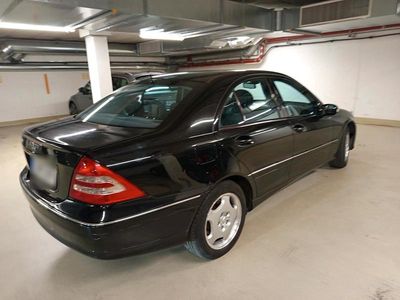 Mercedes C240