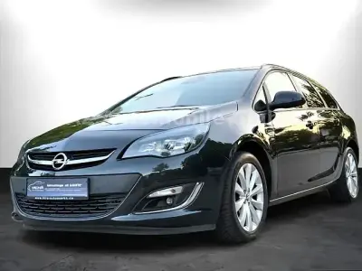 Gebraucht Opel Astra Active 140 PS (102 kW) 2013 Schwarz Kombi