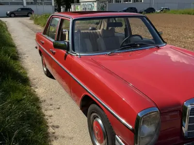 Gebraucht Mercedes W115 54 PS (39 kW) 1973 Rot Limousine