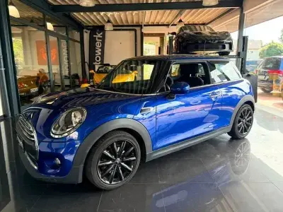 Gebraucht Mini ONE 102 PS (75 kW) 2018 Blau Kleinwagen