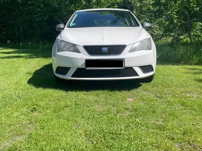 Gebraucht Seat Ibiza 69 PS (50 kW) 2013 Weiß Kleinwagen