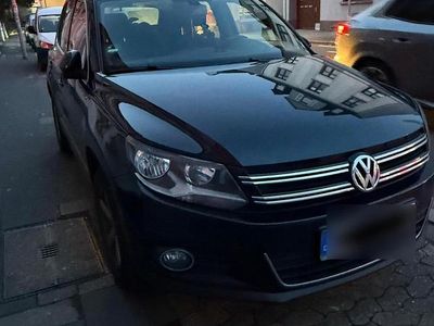 Gebraucht VW Tiguan 155 PS (114 kW) 2016 Schwarz SUV
