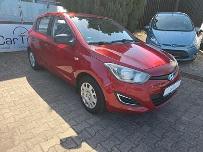 Usata Hyundai i20 Trend 86 CV (63 kW) 2015 Rosso Utilitaria