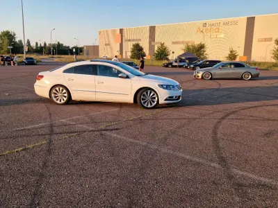 Gebraucht VW Passat 184 PS (135 kW) 2018 Weiß Coupé