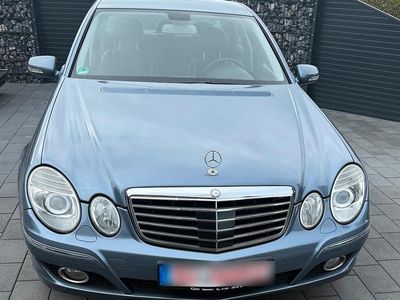 Mercedes E320